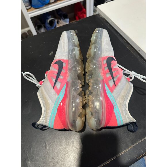 Nike Women's Airmax plus shoes 9 - Gray, Pink, and Teal - Picture 5 of 8